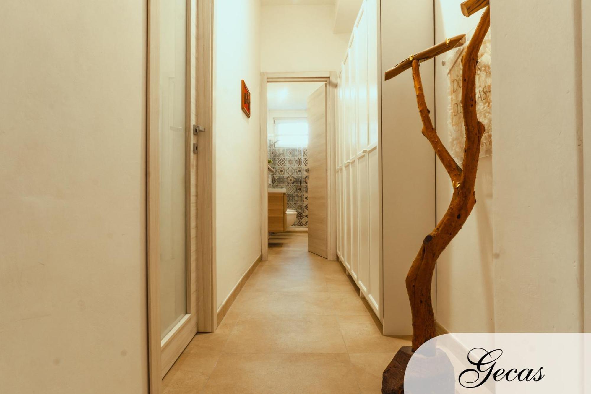 Domus Deianas Two Apartments Cagliari