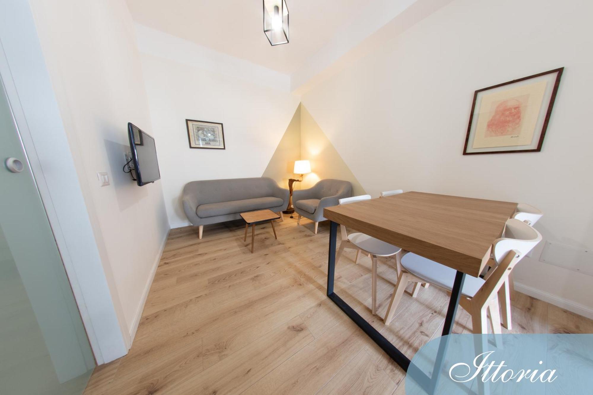 Domus Deianas Two Apartments Maison d'hôtes