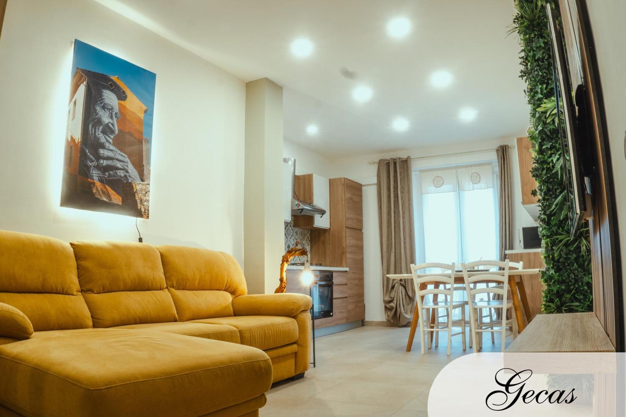 Domus Deianas Two Apartments *